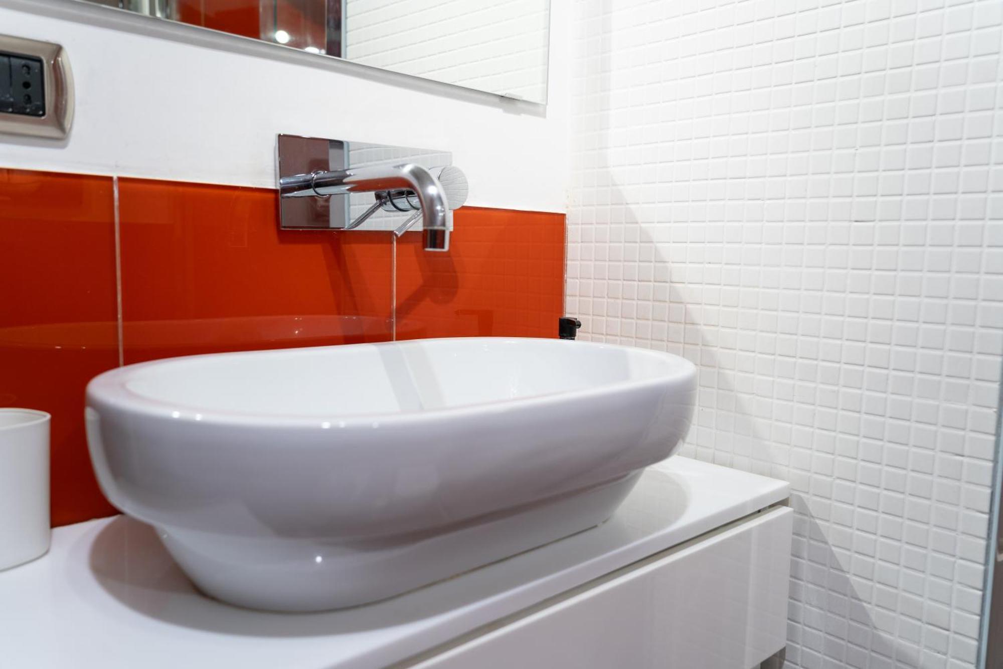 Spanish Quarters - Just Steps From Toledo Metro!!